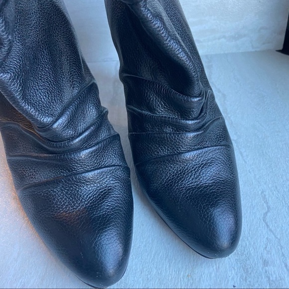 ** Bebe Nora Black leather slouch heeled ankle bootie 9 - Picture 4 of 7